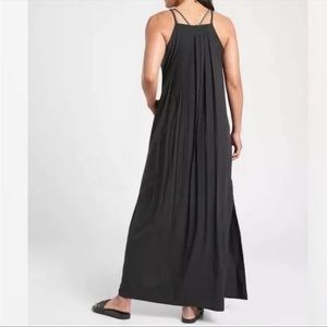 Athleta Hayes Pleated Maxi Dress size small